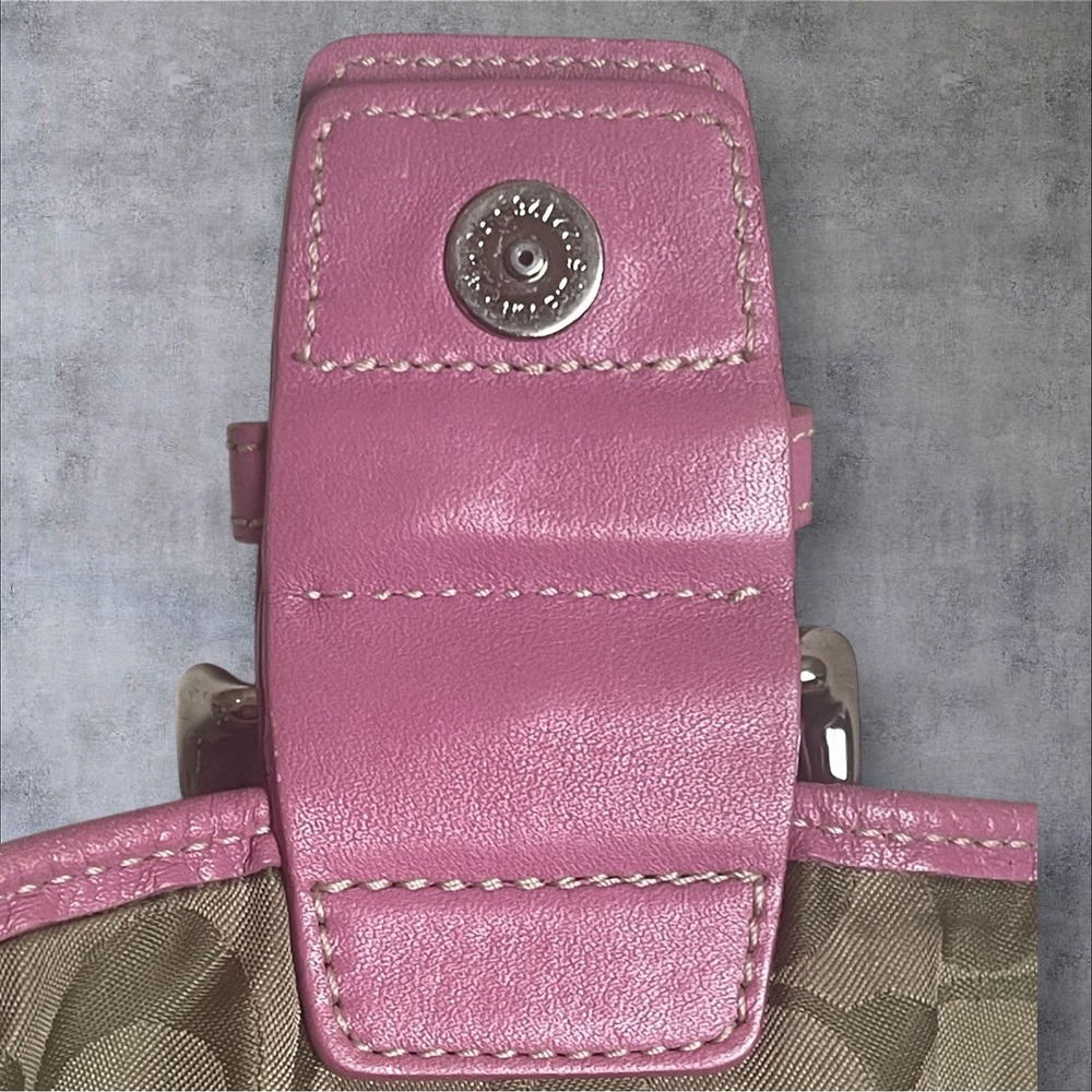 Coach Vintage Y2K Pink Leather Soho Shoulder Bag Purse 9248 Front Flap Barbie - Picture 12 of 15